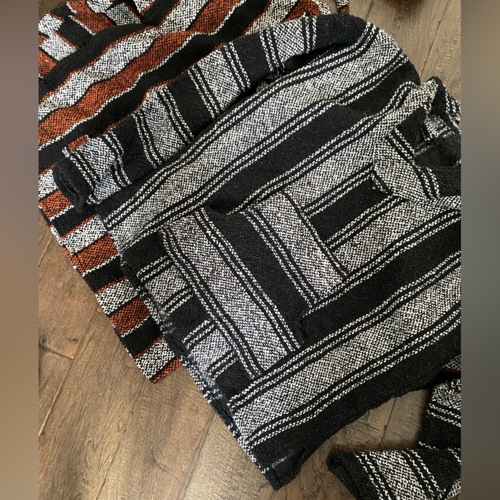 Two cottage sweaters - Picture 2 of 3